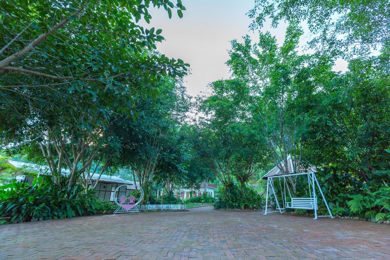 Pou Villa Luang Namtha Exterior photo